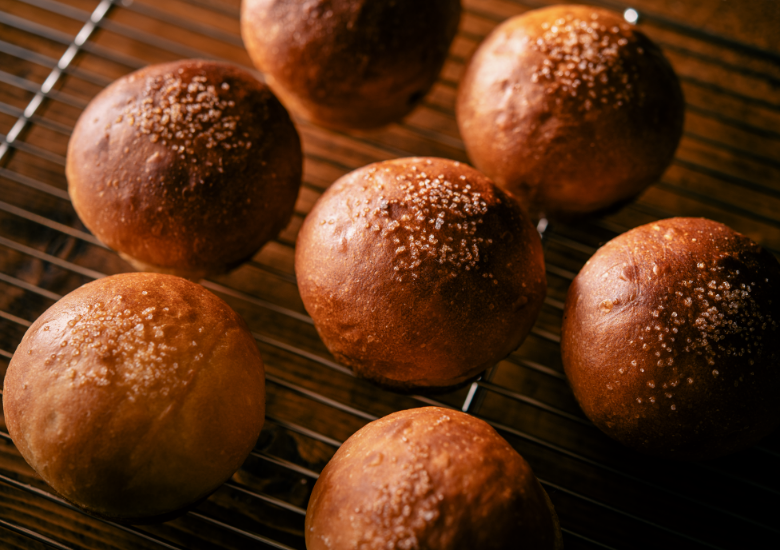 世代を跨いで食べていただけるパンを
